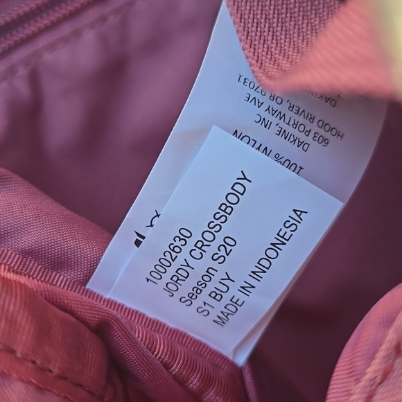 Dakine Jordy Crossbody Bag Mauve - Picture 8 of 12